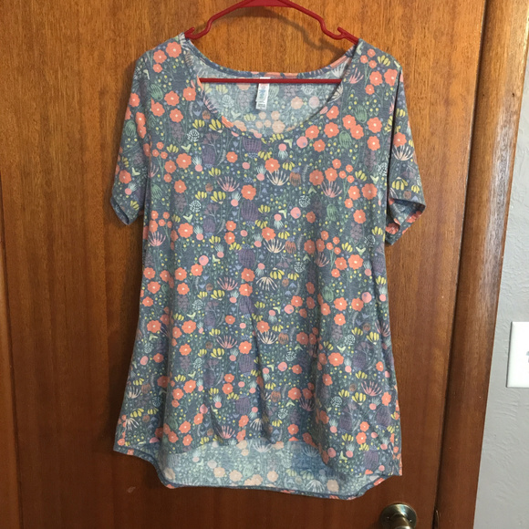 Lularoe XL Tee - Picture 1 of 2